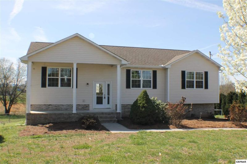 1480 Broadview Cir, Sevierville, TN 37876