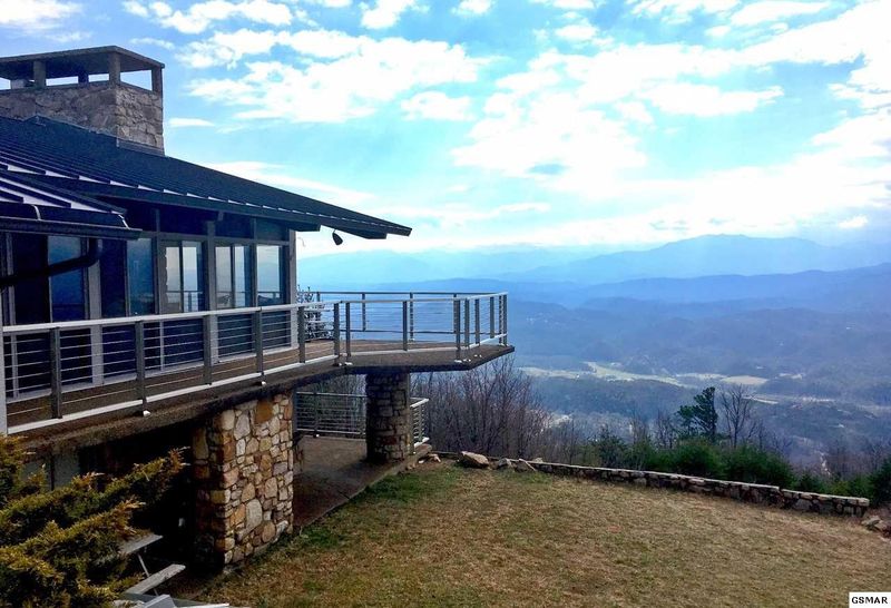 2940 Tower Rd #SMOKYMTNSBESTVIEW, Sevierville, TN 37876
