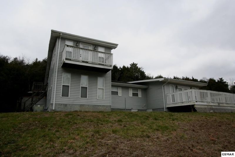205 Love Rd, Sevierville, TN 37862