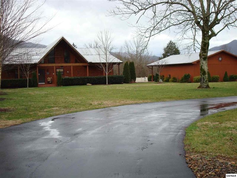 2529 Bryan Rd, Sevierville, TN 37862