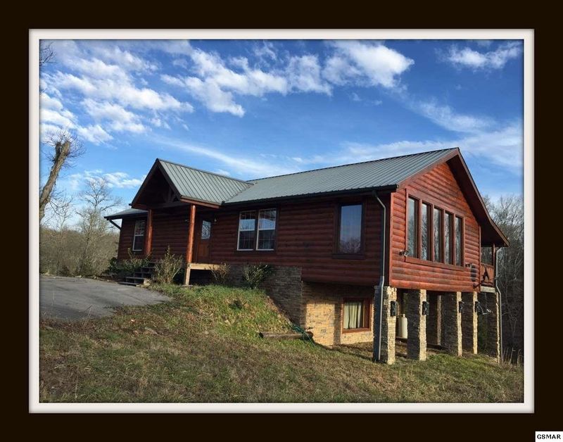 919 Debras Way #CABINLIFEONTHELAKE, Sevierville, TN 37876