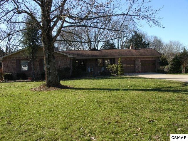 1119 S Fork Dr, Sevierville, TN 37862