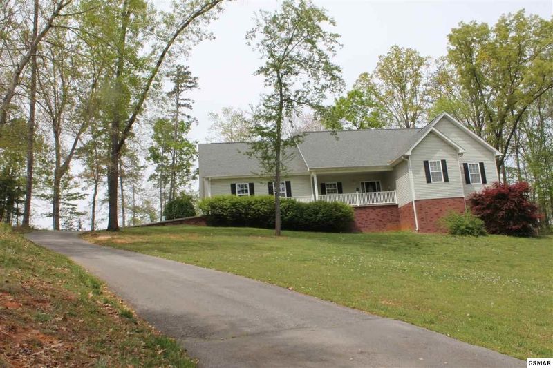 1334 Deer Meadows Rd, Sevierville, TN 37862