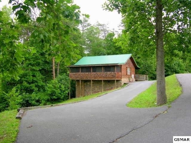 2015 Piney Overlook, Sevierville, TN 37862
