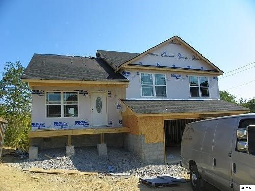1304 Wisteria Ln, Sevierville, TN 37862