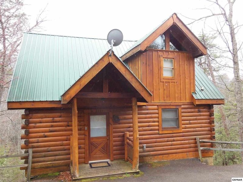 2241 Beach Front Dr #LOVESHACK, Sevierville, TN 37876