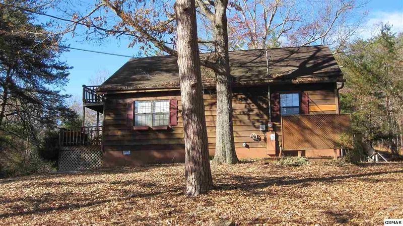 2817 Longvale Ln, Sevierville, TN 37862