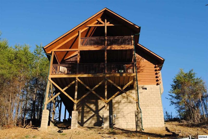 2309 Wingspan Dr, Sevierville, TN 37876