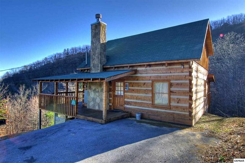 2117 Hummingbird Hill Way, Sevierville, TN 37876