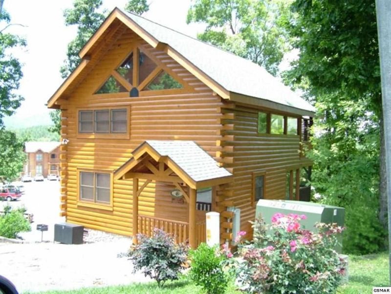 1105 Autumn Path Way #LATITUDEADJUSTMENT, Sevierville, TN 37862