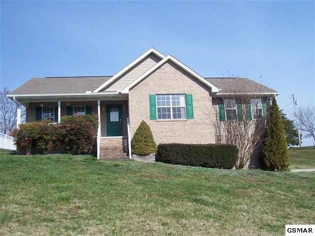 225 Dove Dr, Sevierville, TN 37876