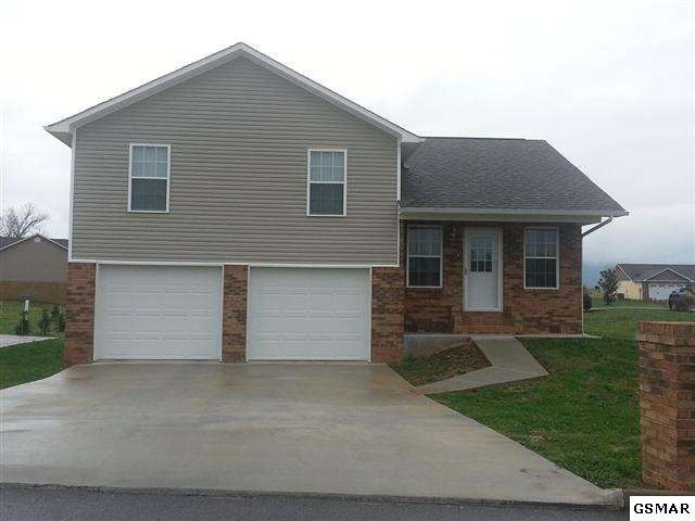 5 Bacon Ct, Sevierville, TN 37862