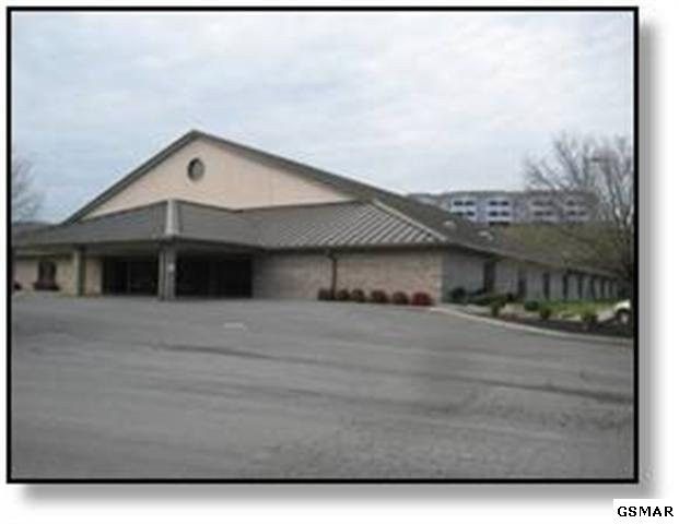 1103 Dolly Parton Pw, Sevierville, TN 37862