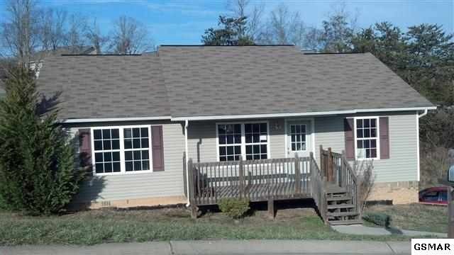 2605 Bow Ct, Sevierville, TN 37876