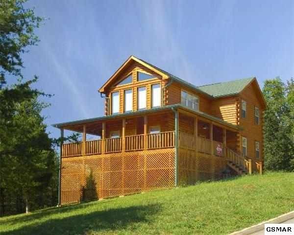 1955 Oakmont Dr #LITTLEBEAR, Sevierville, TN 37876