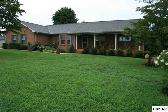 2758 Ashton Ln, Sevierville, TN 37876