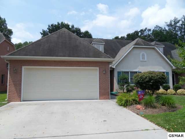 328 Paine Lake Dr, Sevierville, TN 37862