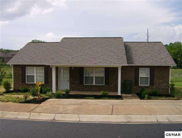 1051 Berry Trail Dr, Sevierville, TN 37862
