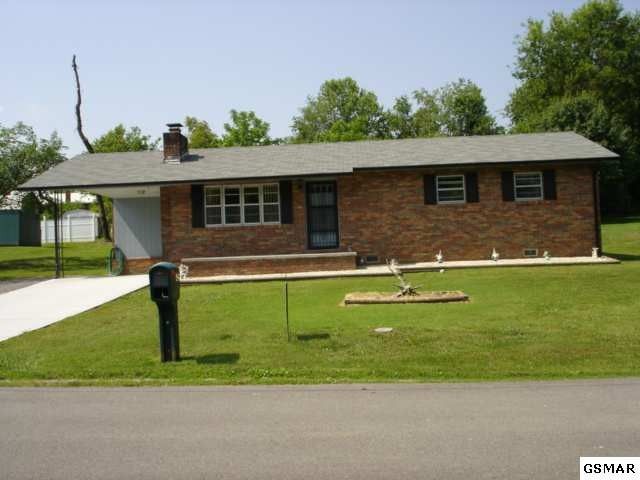 401 Sycamore Ln, Sevierville, TN 37862