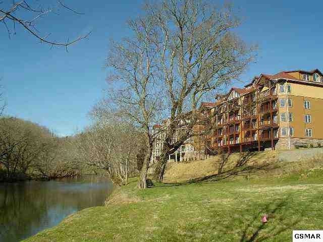 527 Riverplace Way #U414, Sevierville, TN 37862