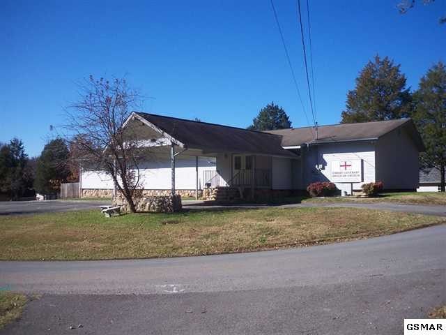 1435 Cherokee Dr, Sevierville, TN 37862