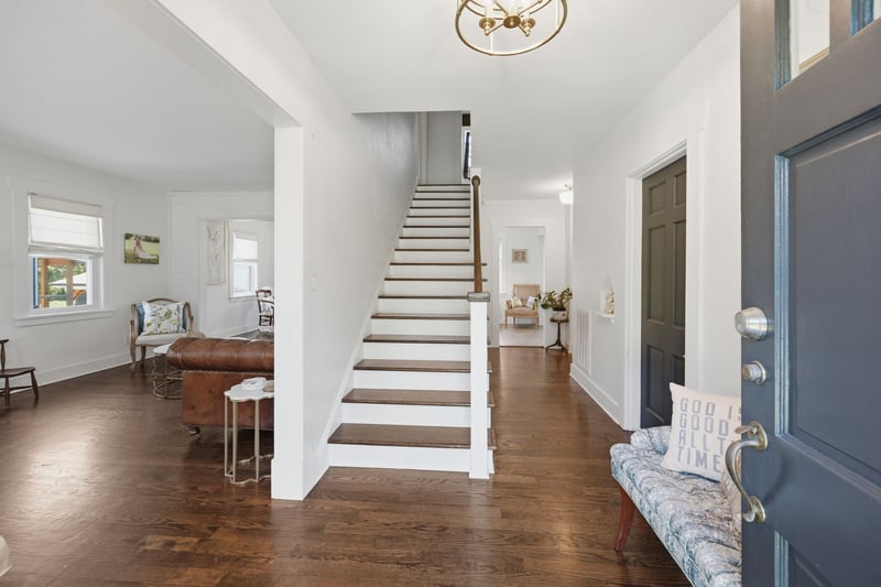 1003 Graybar Ln, Nashville, TN 37204