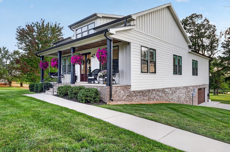 3323 Dobbins Pike, Portland, TN 37148