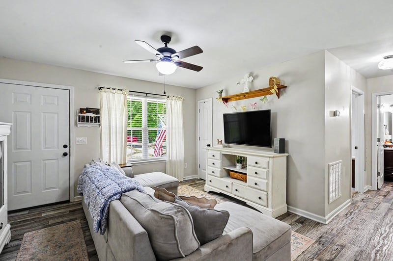 112 Jupiter Dr, Ashland City, TN 37015
