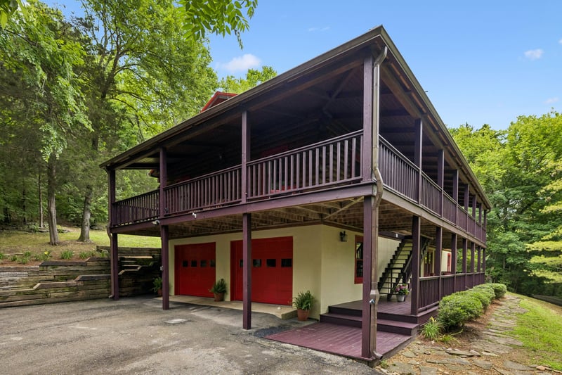 2668 Thompson Station Rd E, Thompsons Station, TN 37179