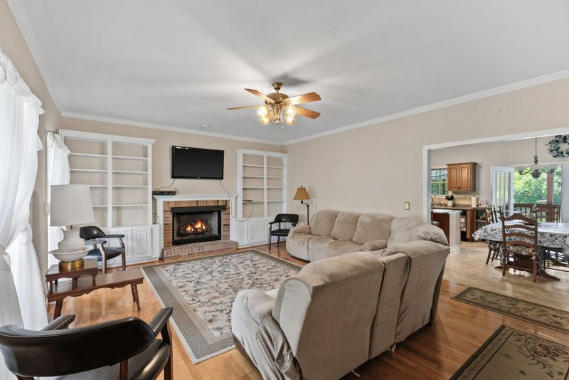 219 Lankford Ln, Gallatin, TN 37066