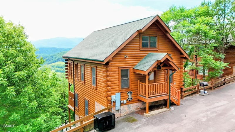 2971 Legacy Vista Dr, Sevierville, TN 37876