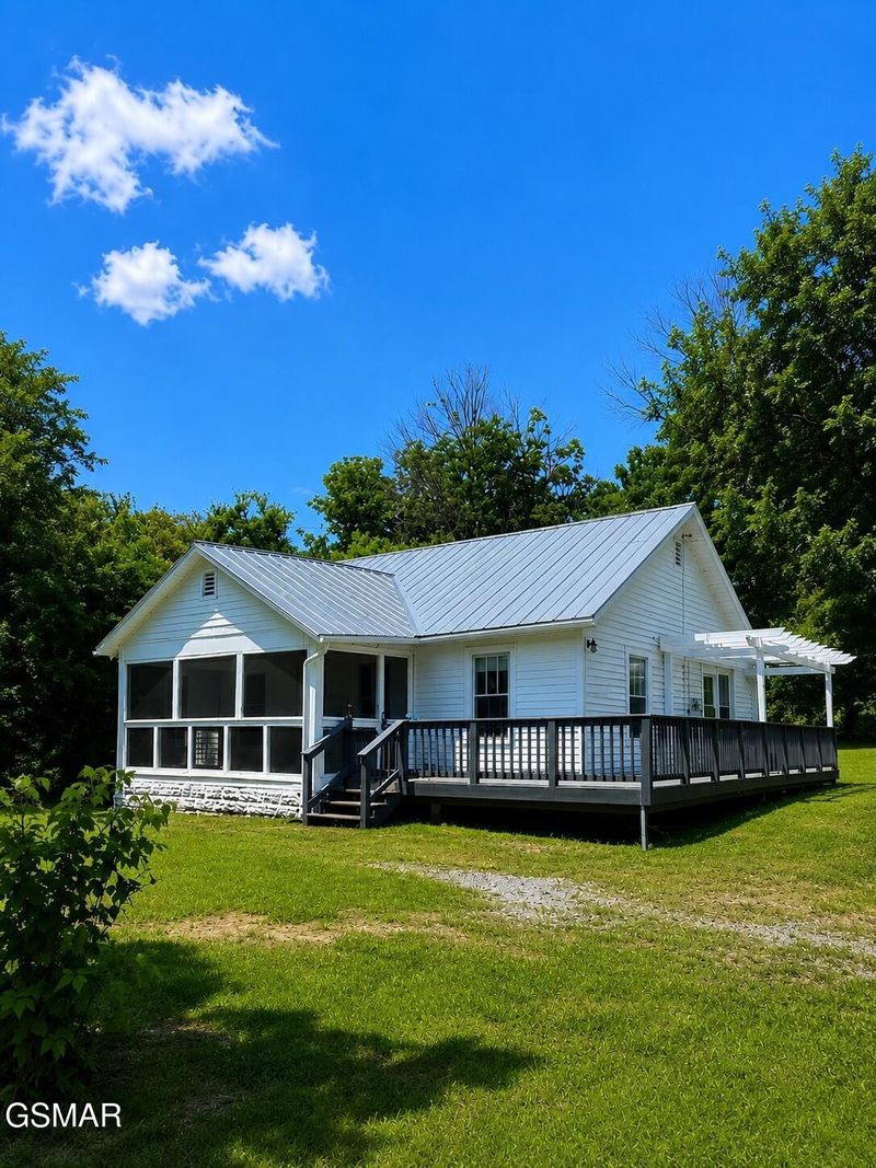 1825 Newman Town Rd, Sevierville, TN 37862
