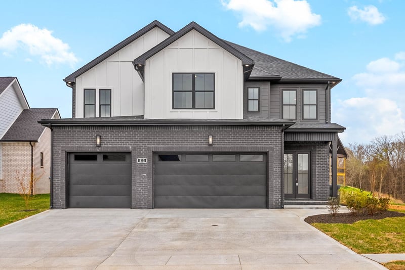 15 Rustling Oaks Ct, Pleasant View, TN 37146