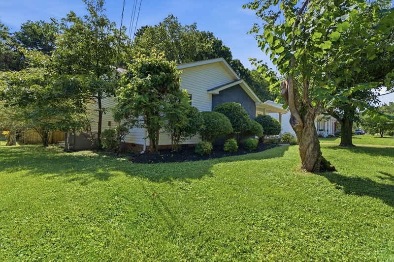 3056 Reelfoot Dr, Nashville, TN 37214