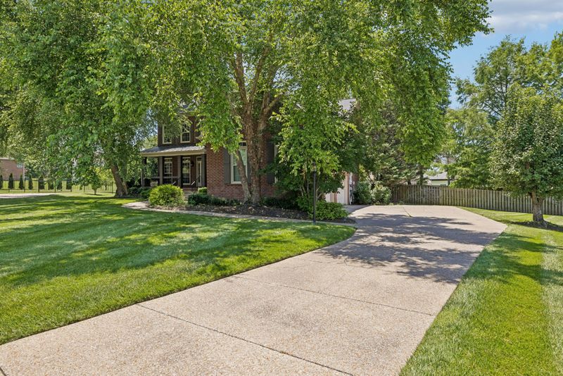 2207 Husker Ct, Brentwood, TN 37027