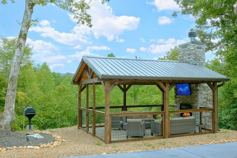 1815 Deer Haven Rd, Sevierville, TN 37876