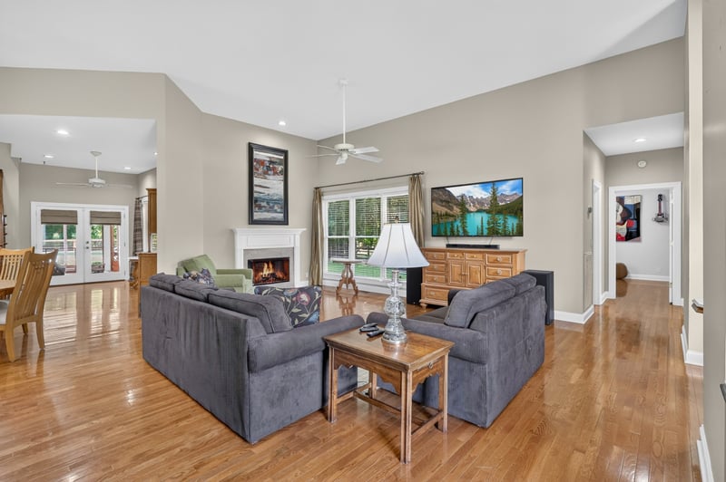 1135 Stirlingshire Dr, Hendersonville, TN 37075