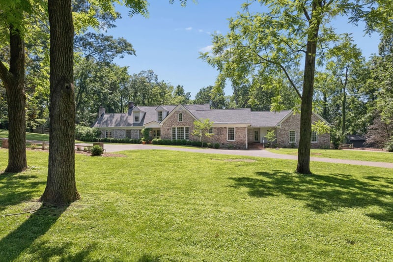 4911 Sewanee Rd, Nashville, TN 37220