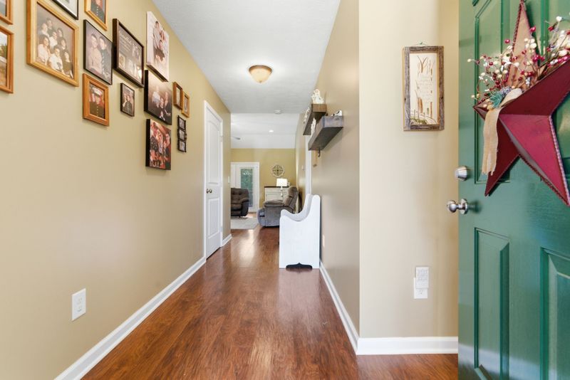 528 Twyla Dr, Lebanon, TN 37087