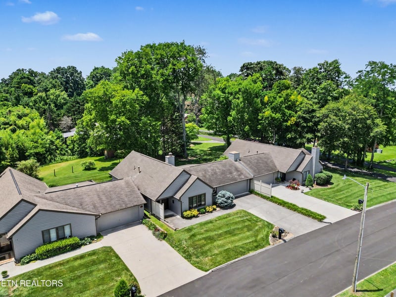 103 Hill Run Dr, Maryville, TN 37803
