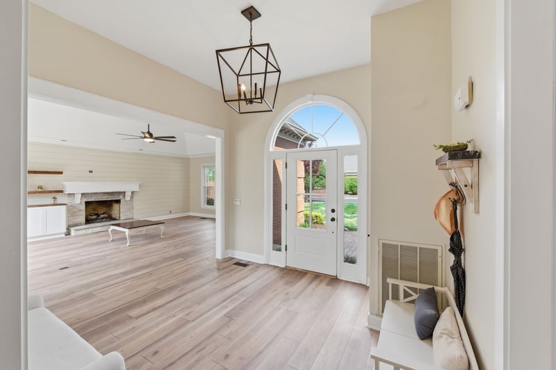 100 Carriage Way, Hendersonville, TN 37075