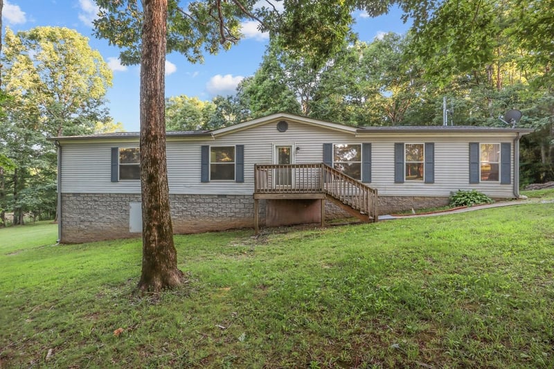 555 Fire Tower Rd, Dickson, TN 37055