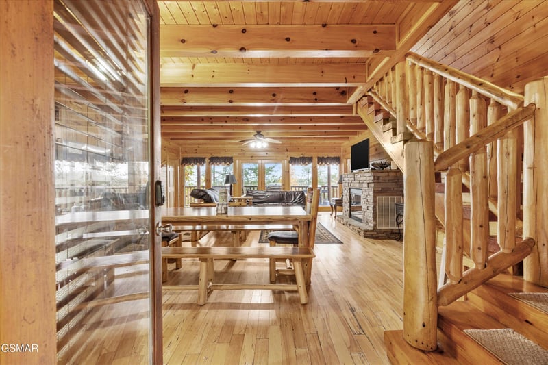1723 High Rock Way, Sevierville, TN 37862