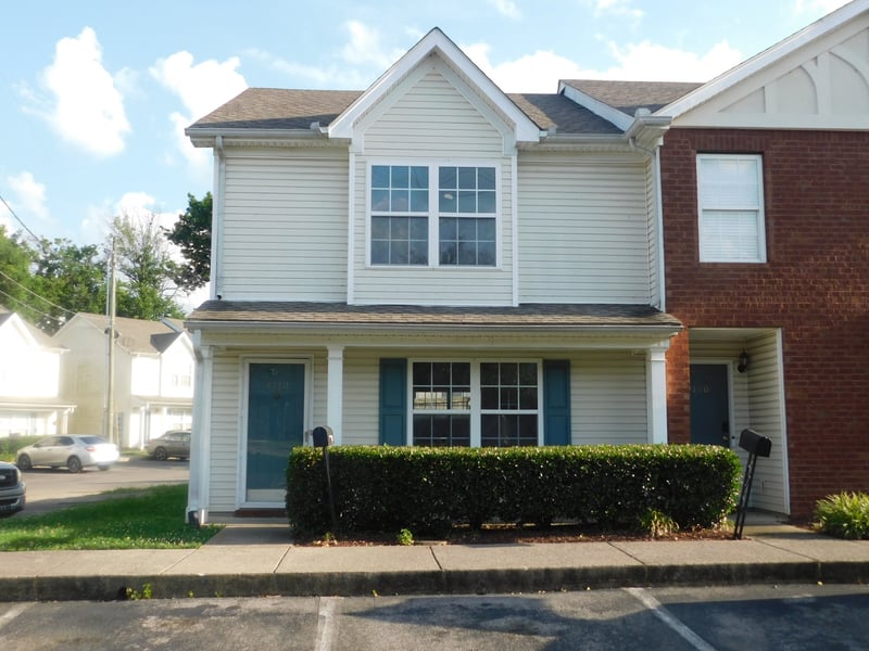 4112 Nir Shreibman Blvd, La Vergne, TN 37086
