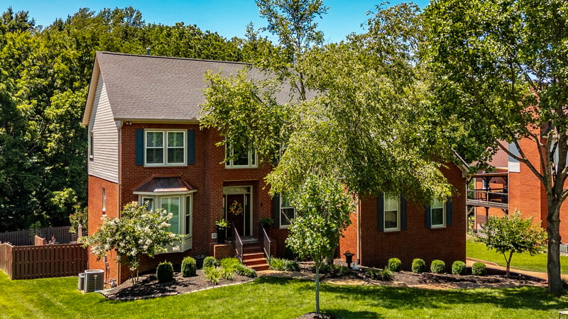 822 Overhills Dr, Old Hickory, TN 37138