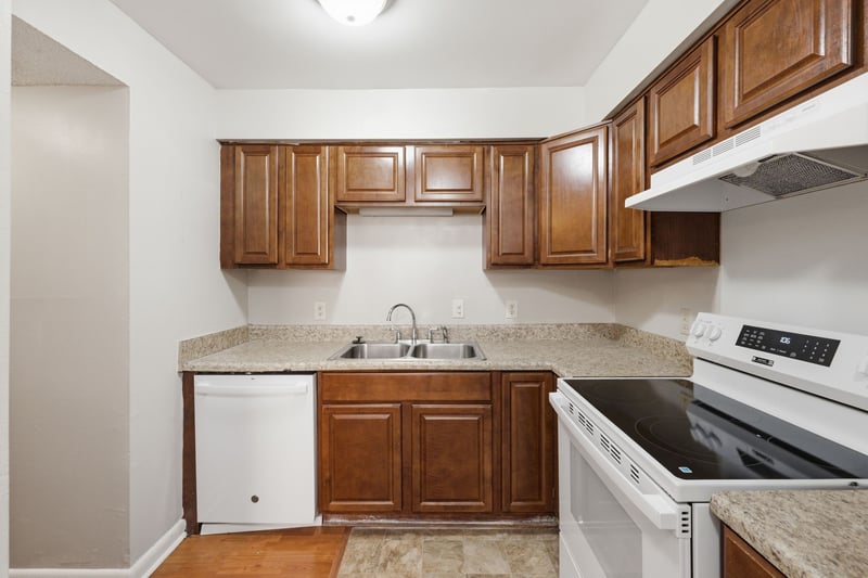 323 Forest Park Rd #7-5, Madison, TN 37115