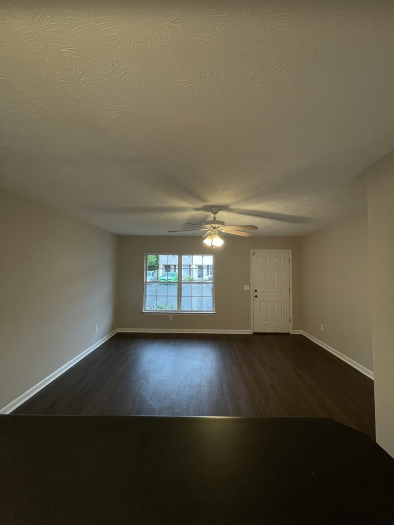 2961 Rutherford S #D2, Murfreesboro, TN 37130