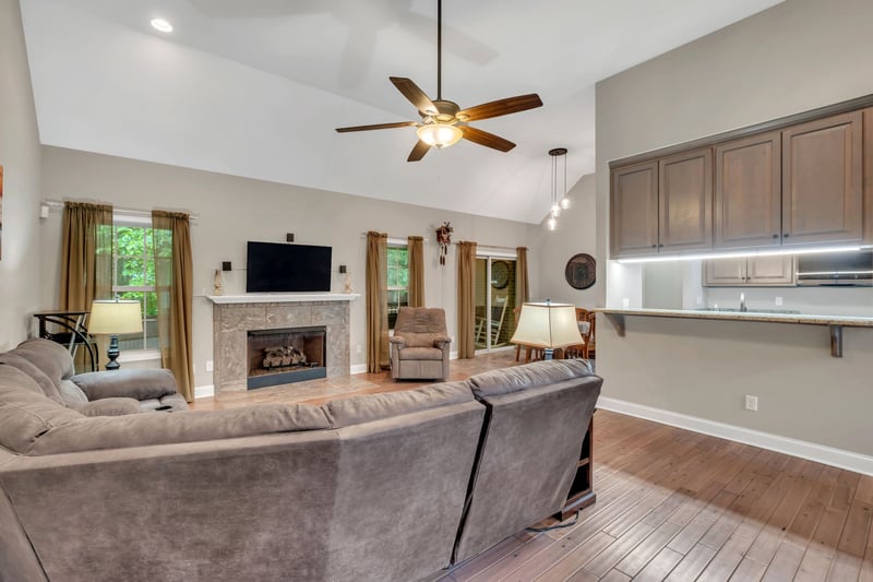 3006 Gracie Ann Dr, Greenbrier, TN 37073
