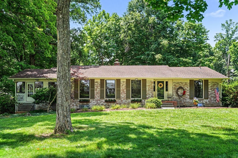 1296 Lawrence Ln, Springfield, TN 37172