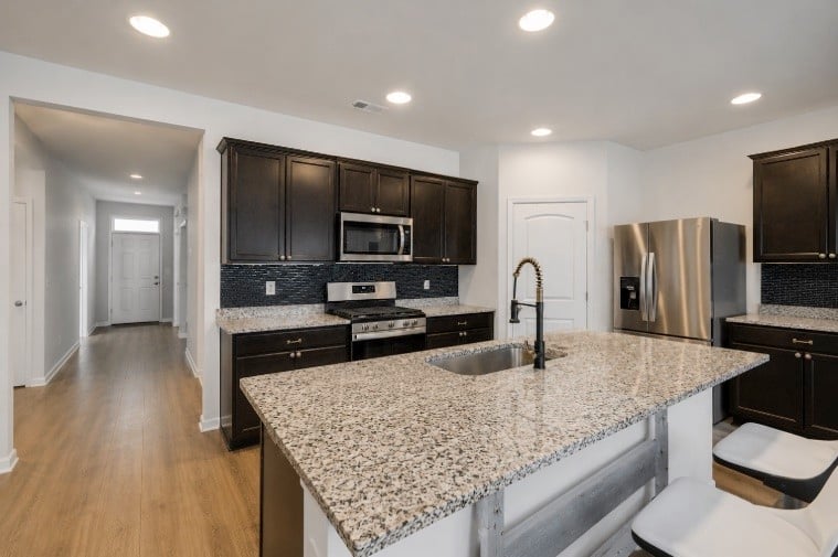 5664 Hickory Woods Dr, Antioch, TN 37013